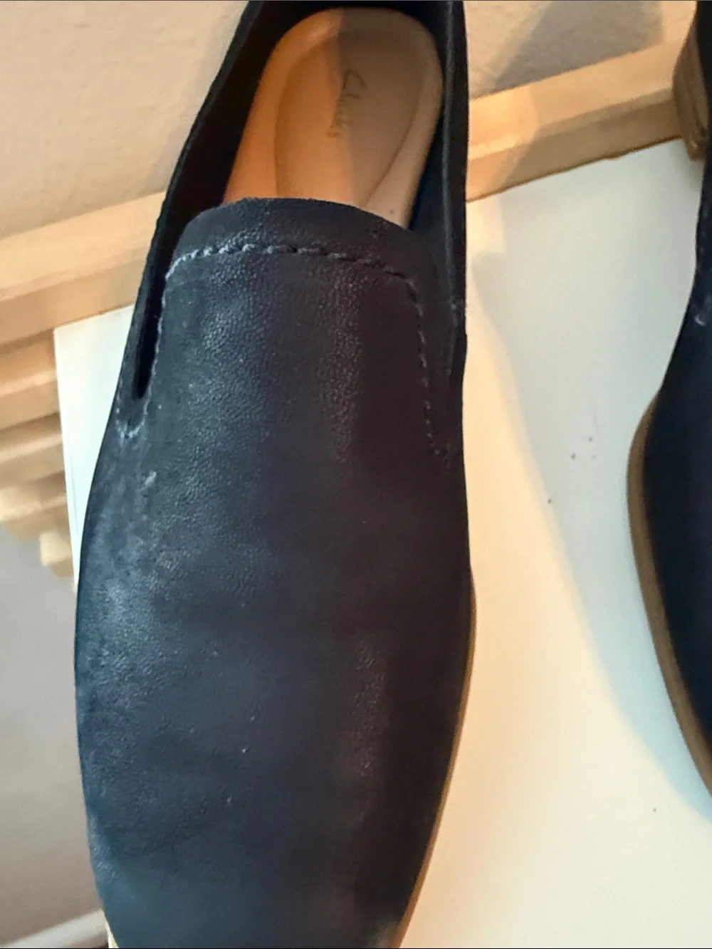 Clarks Black Slip-On Loafers 9 Wide Suede Leather